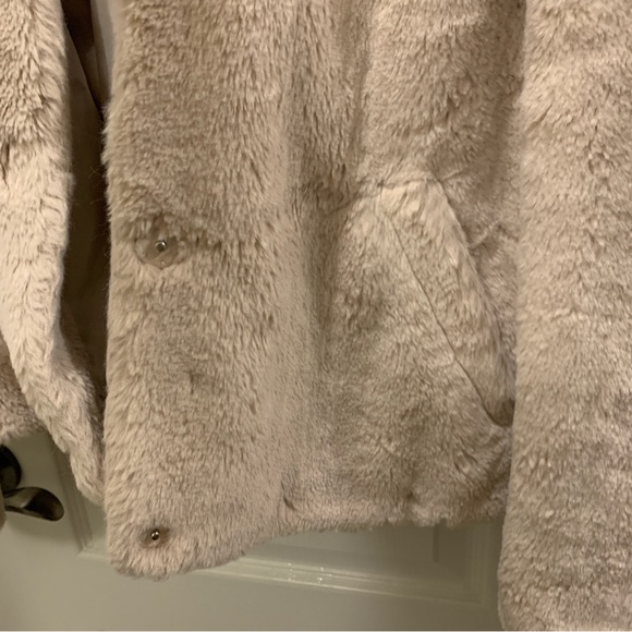 stradivarius faux fur jacket - Picture 4 of 6